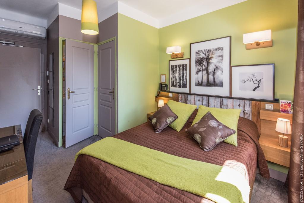 Logis Hotel La Magnanerie - Cote Bistro Aubignosc Værelse billede