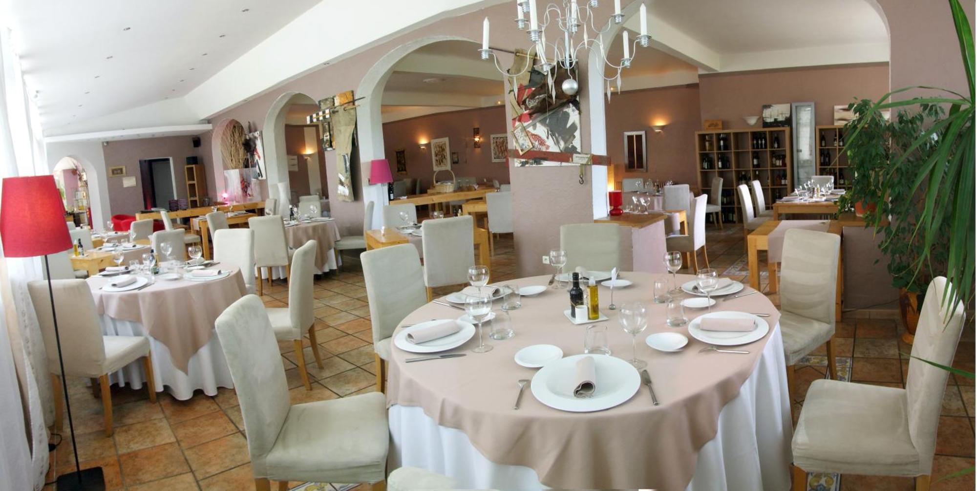 Logis Hotel La Magnanerie - Cote Bistro Aubignosc Eksteriør billede