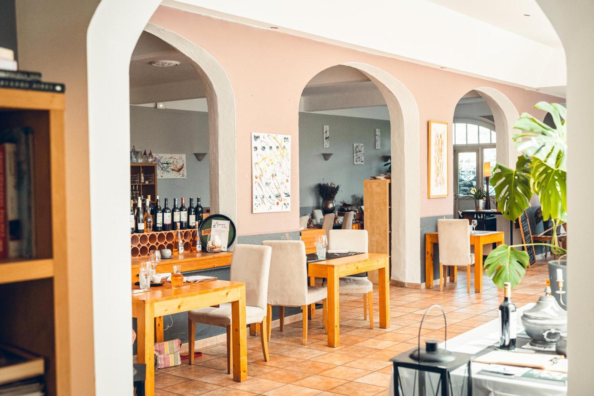 Logis Hotel La Magnanerie - Cote Bistro Aubignosc Eksteriør billede