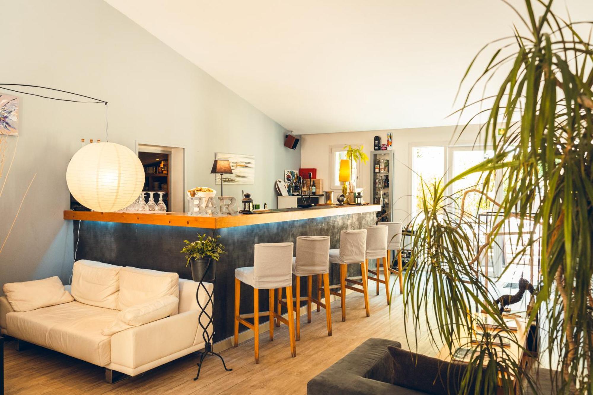 Logis Hotel La Magnanerie - Cote Bistro Aubignosc Eksteriør billede