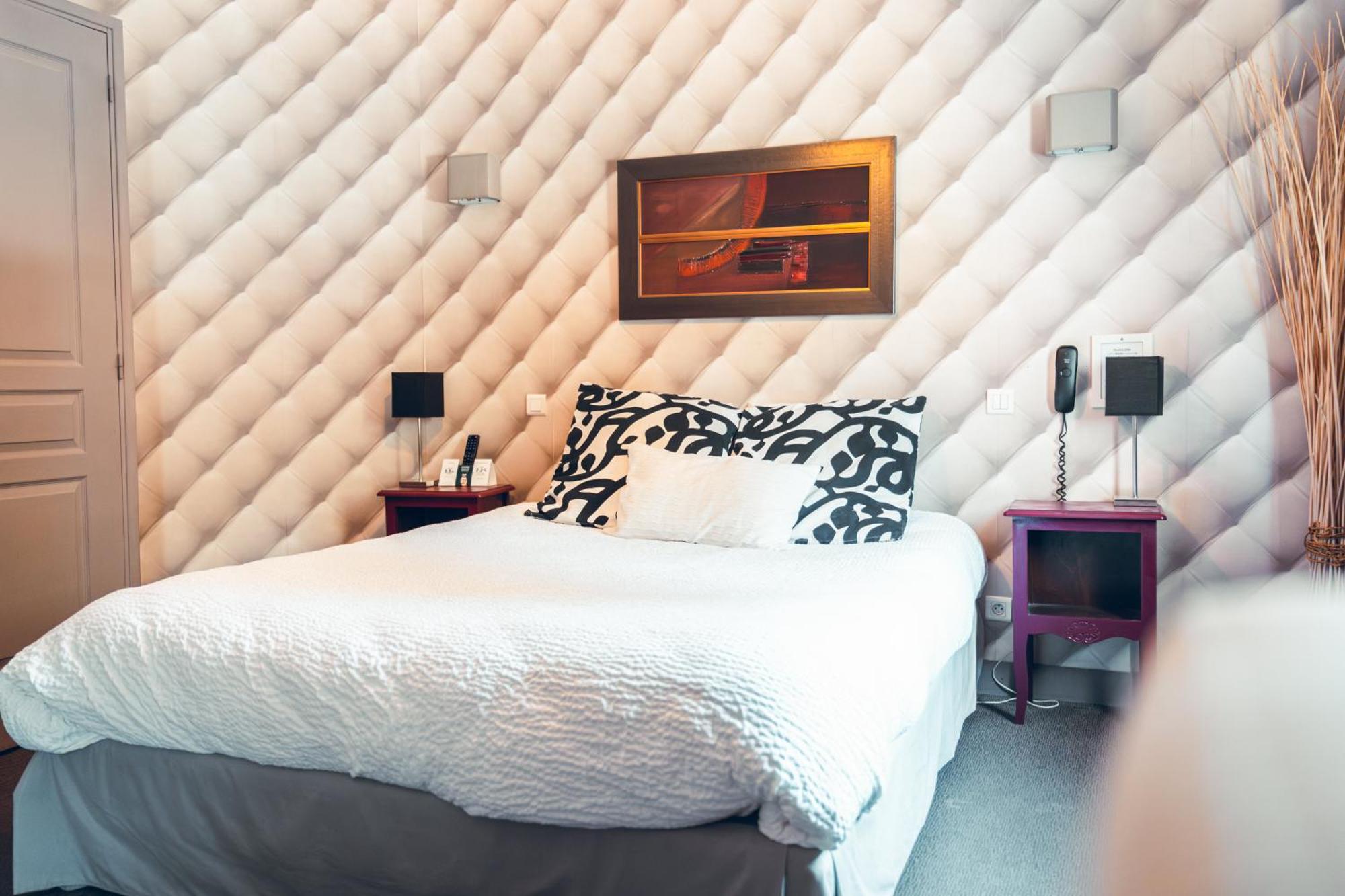 Logis Hotel La Magnanerie - Cote Bistro Aubignosc Eksteriør billede
